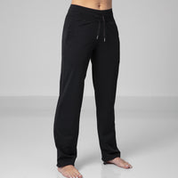 MU6040 Midrise Straight Leg Pant