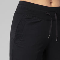 MU6040 Midrise Straight Leg Pant