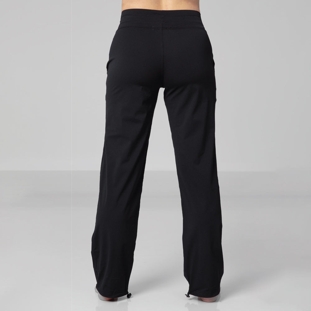 MU6040 Midrise Straight Leg Pant