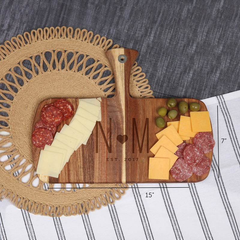 Personalized Acacia cutting board with handle 15"x11.4"x0.8" - MY3-5057-The Teehive